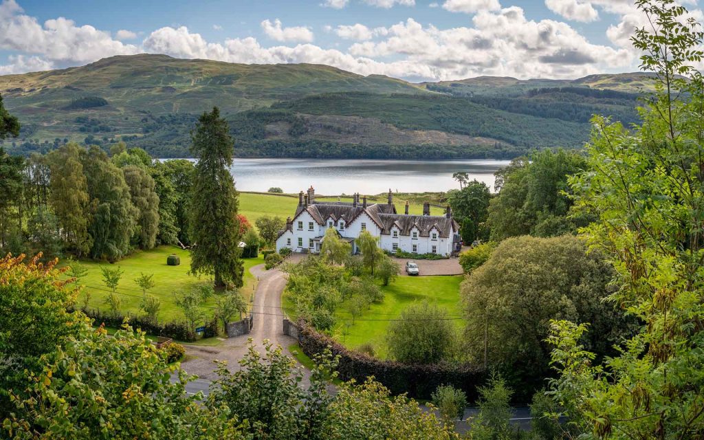 Stucktaymore with Loch Tay behind it
